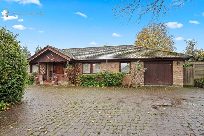 3 Bedroom Detached Bungalow For Sale In The Woodlands, South Wallington, SM6