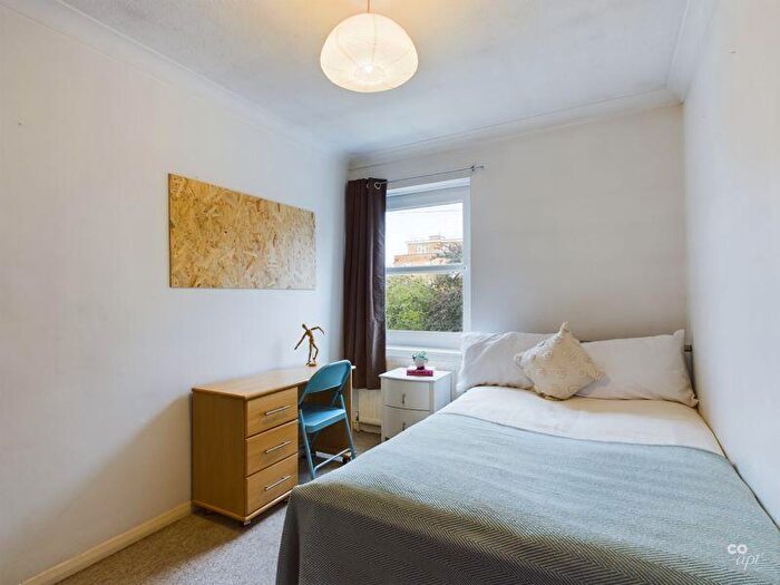 4 Bedroom End Of Terrace House To Rent In Wellington Road, Brighton, BN2