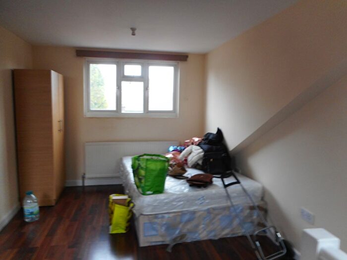 Studio To Rent In Balfour Road, Nd Floor Flat, Southall, UB2
