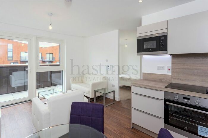 Studio To Rent In Copenhagen Court, Greenland Place, London, SE8