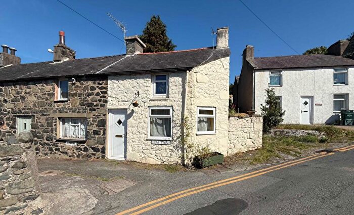 1 Bedroom End Of Terrace House For Sale In Pen Y Bryn Road, Llanfairfechan, Conwy, LL33