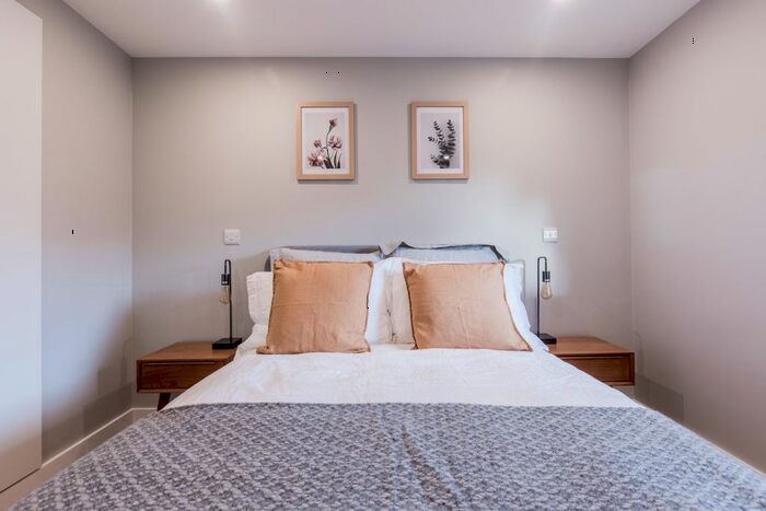 1 Bedroom Flat To Rent In Thurlow Road, London, NW3