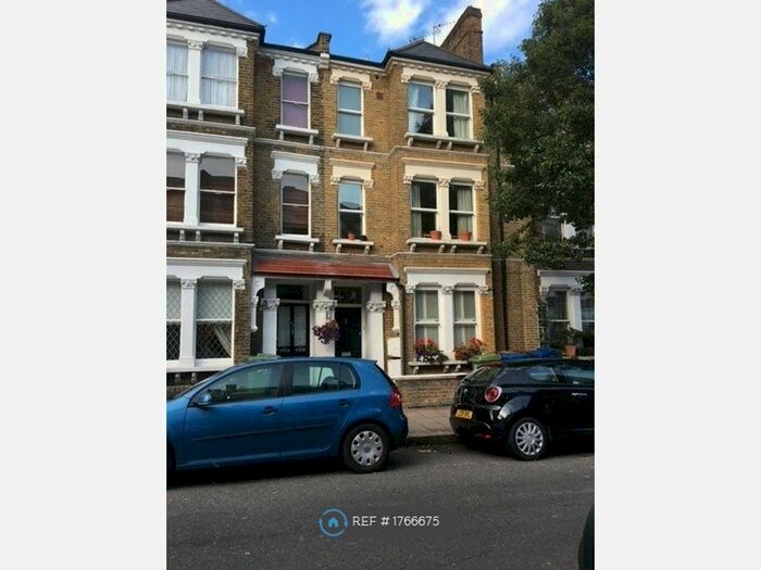 2 Bedroom Flat To Rent In Brook Drive, London, SE11