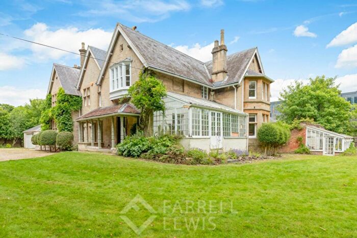 6 Bedroom Villa To Rent In The Firs, Headington, OX3