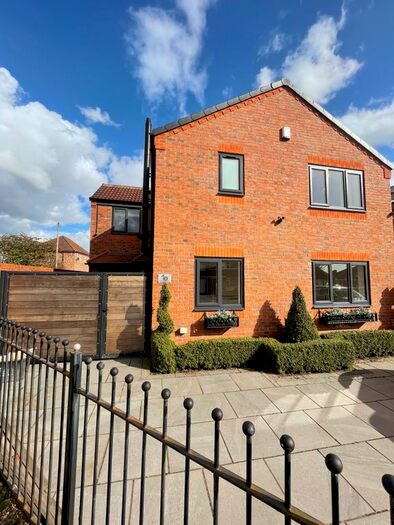 4 Bedroom Detached House To Rent In Orchard Paddock, Haxby, York, YO32