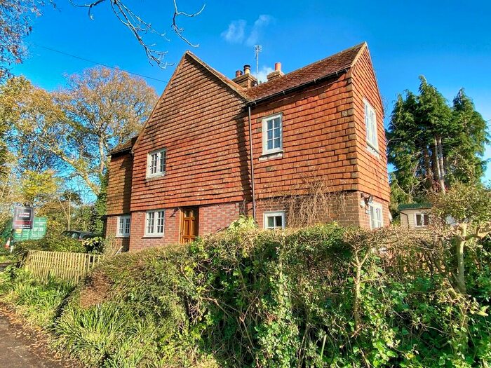 2 Bedroom Semi-Detached House To Rent In Brickhurst Lane, Laughton, BN8