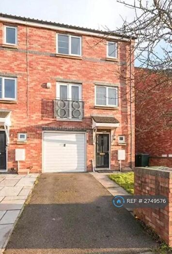 3 Bedroom Semi Detached House To Rent In St Cuthberts Road, Gateshead, NE8