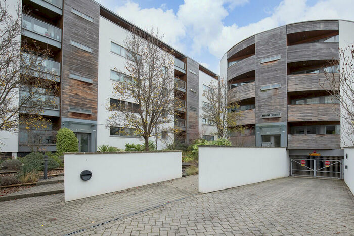 2 Bedroom Apartment To Rent In Century Court, Montpellier, GL50
