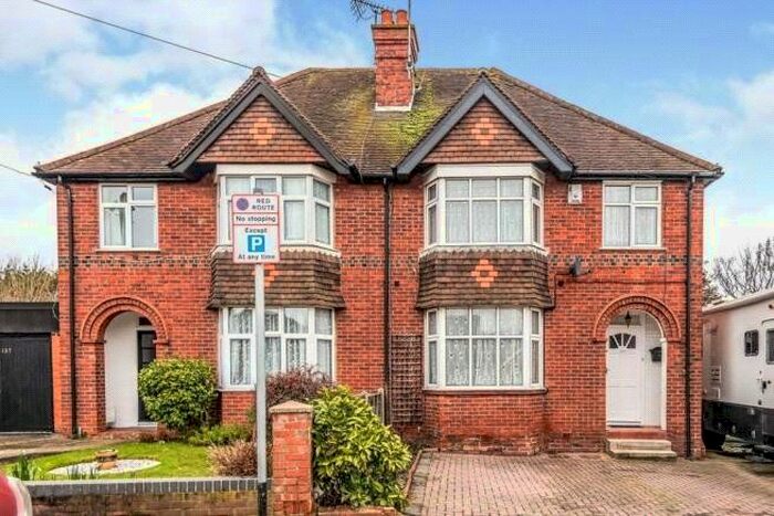 3 Bedroom Semi-Detached House To Rent In Norcot Road, Tilehurst, Berkshire, RG30