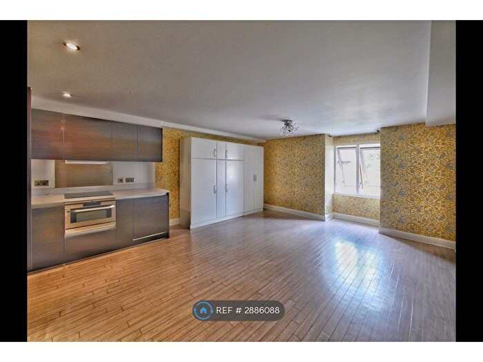 Studio To Rent In Adam Amp; Eve St, Cambridge, CB1
