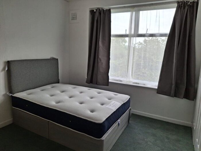 4 Bedroom House To Rent In Higham Road, Tottenham, N17