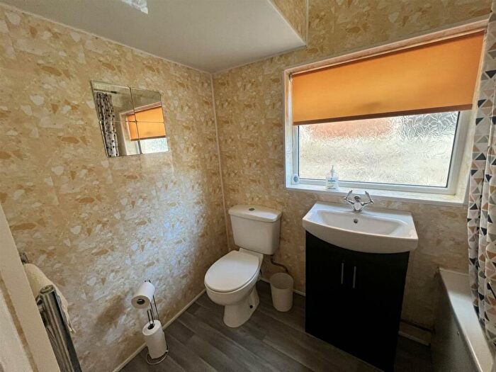 3 Bedroom Terraced House To Rent In Agincourt Road, Portsmouth, PO2