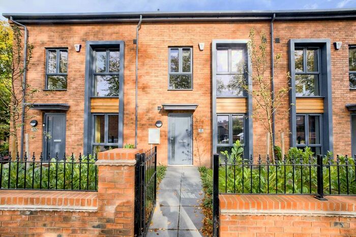 3 Bedroom Terraced House To Rent In Limeview Gardens, Leamington Spa, Warwickshire, CV32