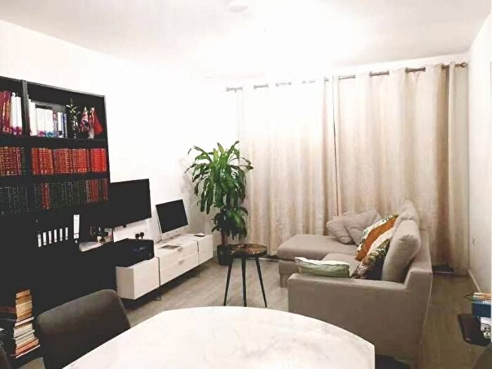 1 Bedroom Flat To Rent In Shipbuilding Way, London, E13