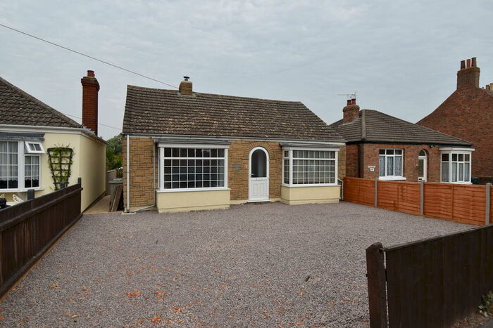 2 Bedroom Detached Bungalow To Rent In Eastfield Road, Louth, LN11