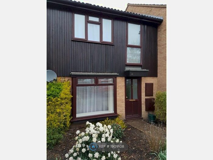 3 Bedroom Terraced House To Rent In Maple Close, Ash Vale, Aldershot, GU12