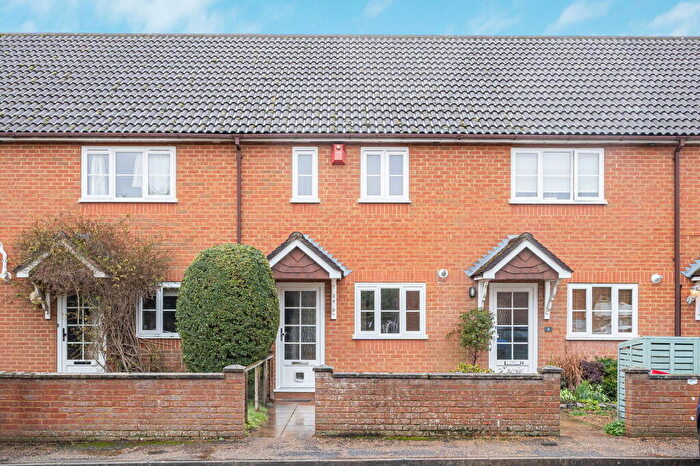 2 Bedroom Terraced House For Sale In Pound Field, Guildford, GU1