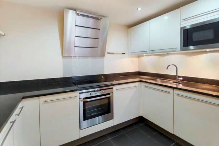 2 Bedroom Flat To Rent In Argyll Road, Woolwich, London, SE18