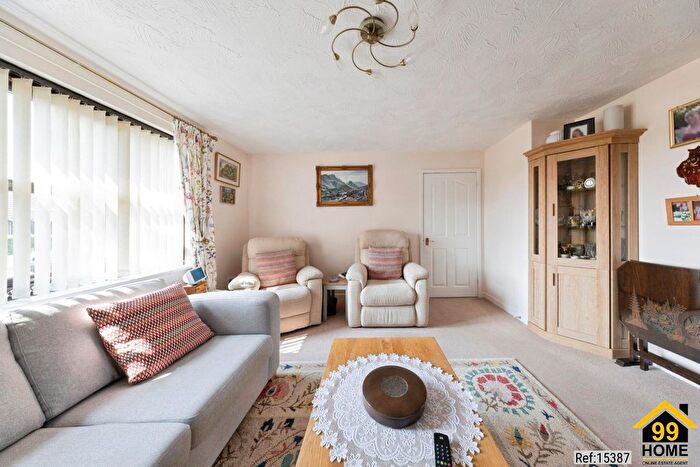 2 Bedroom Bungalow For Sale In Epsom Grove, Bletchley, Milton Keynes, MK3