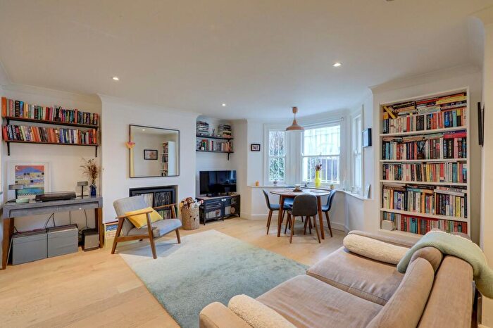 2 Bedroom Flat For Sale In Devonshire Road, Forest Hill, SE23