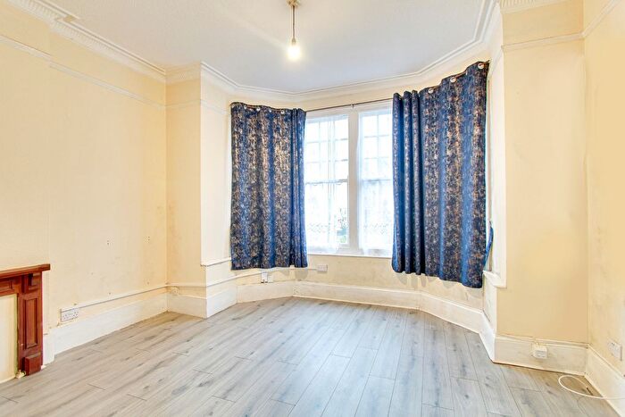 1 Bedroom Flat For Sale In Mulgrave Road, Croydon, CR0