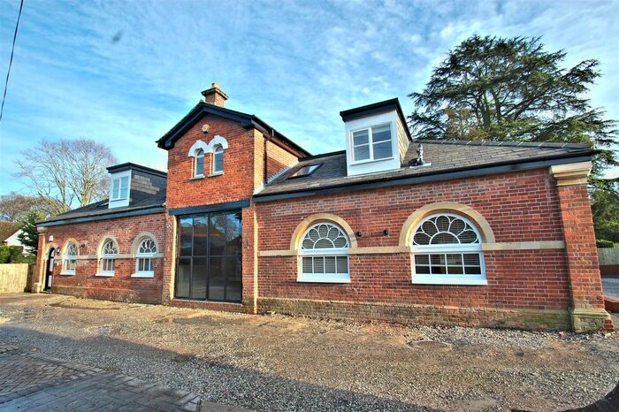 1 Bedroom Barn Conversion To Rent In The Street, Crowmarsh Gifford, Wallingford, OX10