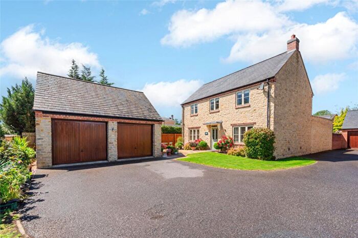 3 Bedroom Detached House For Sale In Mansion Gardens, Potterspury, Towcester, Northamptonshire, NN12