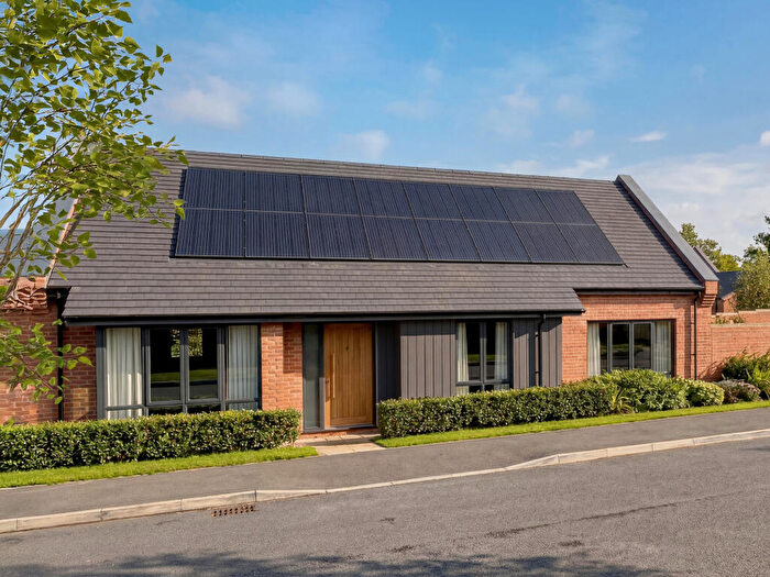 Detached Bungalow For Sale In New House Farm, Darwen Close, Mickleover, DE3