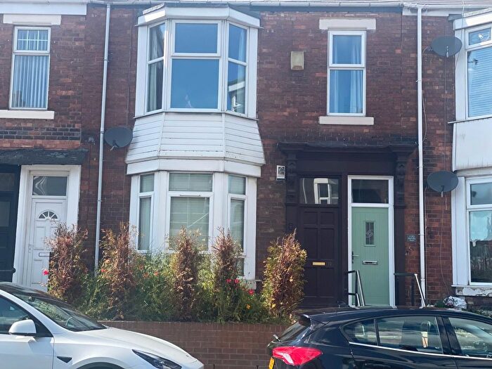 4 Bedroom Maisonette To Rent In Stanhope Road, South Shields, Tyne And Wear, NE33