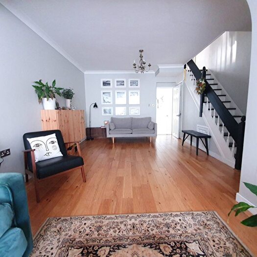 2 Bedroom Terraced House To Rent In Warwick Road, London, N18