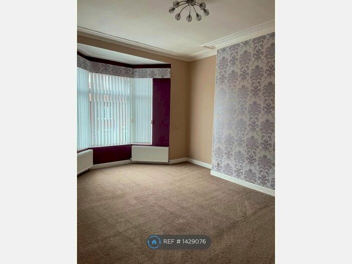 2 Bedroom Flat To Rent In Talbot Road, South Shields, NE34