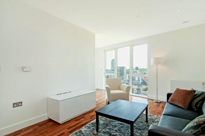 2 Bedroom Flat To Rent In Norman Road, London, SE10