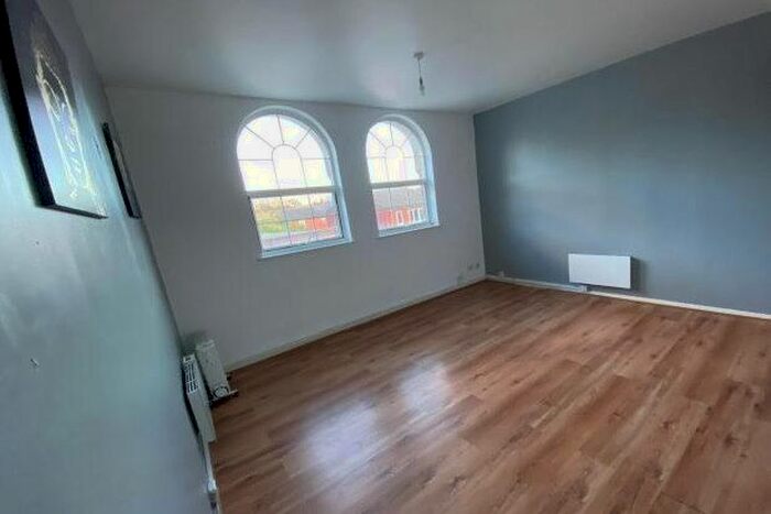 1 Bedroom Flat To Rent In Cheapside, Willenhall, WV13