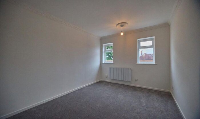 1 Bedroom Property To Rent In Windsor Street, Burbage, Leicestershire, LE10