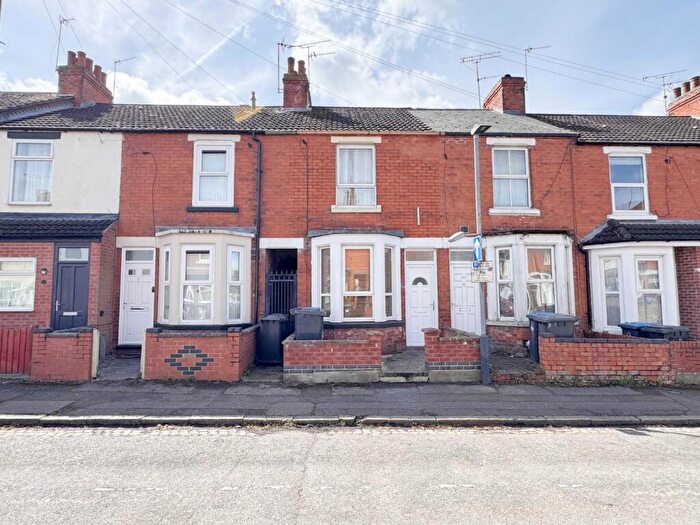 2 Bedroom Terraced House To Rent In Sandown Road, Rugby, CV21