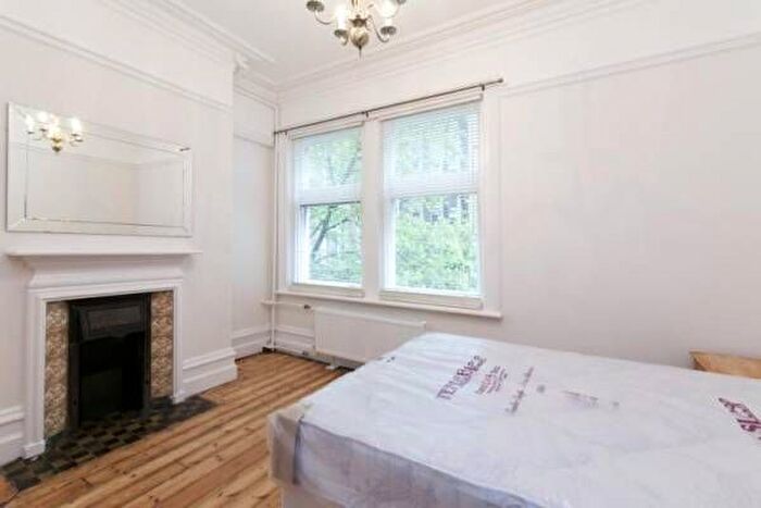 4 Bedroom Flat To Rent In Adeline Place, London, WC1B