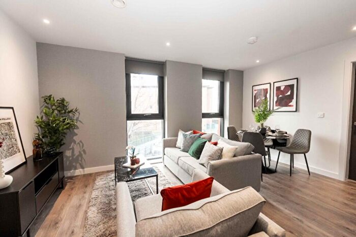 2 Bedroom Flat To Rent In Millers Place Heaps Mill, Liverpool, Merseyside, L1