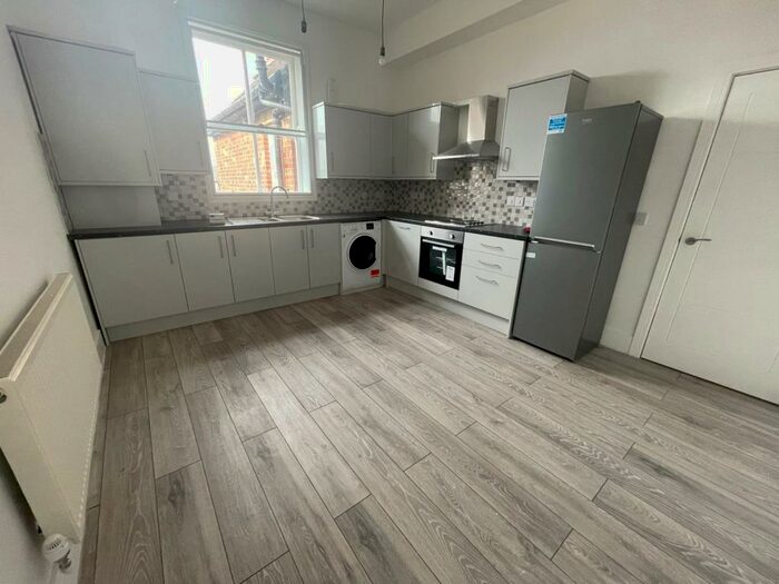 3 Bedroom Apartment To Rent In Canterbury Road, Birmingham, B20