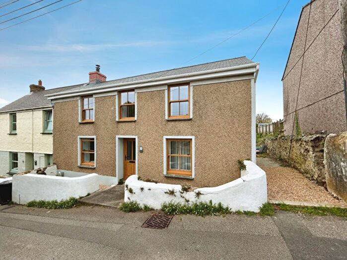 3 Bedroom End Terrace House For Sale In Caroline Row, Hayle, TR27