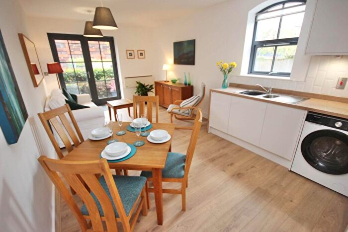 2 Bedroom Apartment For Sale In Chapeltown Street, Manchester, M1