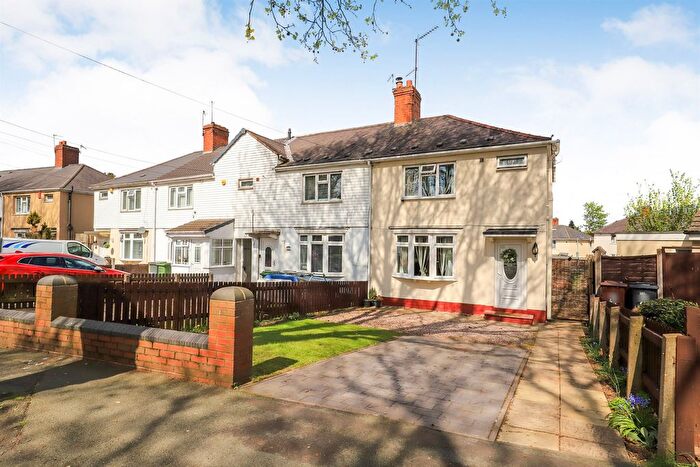 3 Bedroom End Terrace House For Sale In Park Lane, Fallings Park, Wolverhampton, WV10