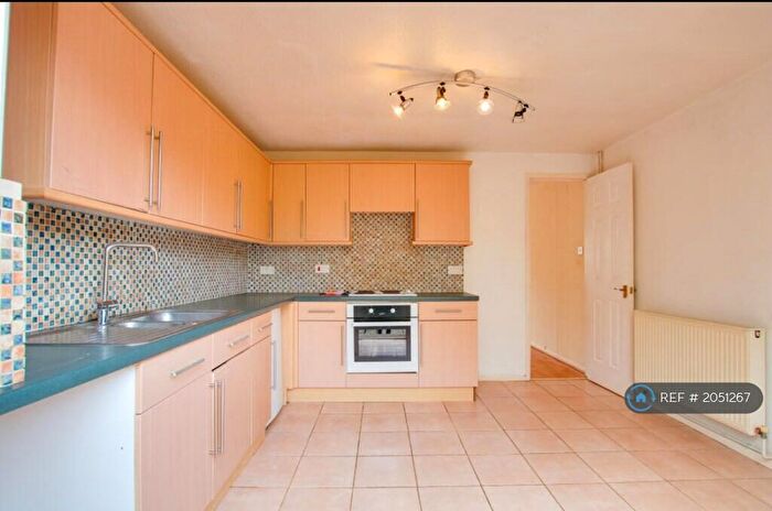 2 Bedroom Terraced House To Rent In Thames Close, West End, Southampton, SO18