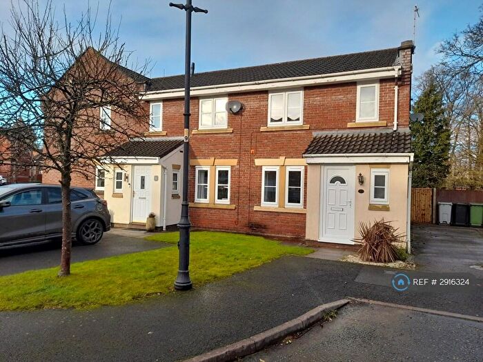 3 Bedroom Semi-Detached House To Rent In Gritstone Drive, Macclesfield, SK10