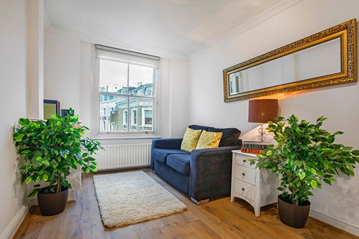 1 Bedroom Flat To Rent In Westbourne Grove, London, W2