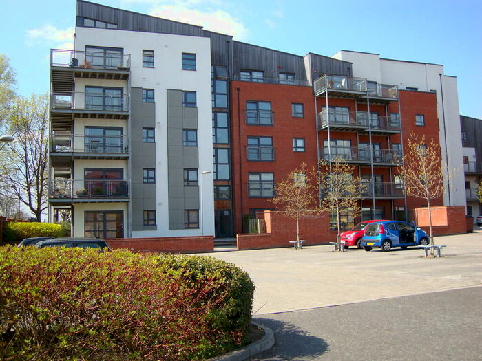 2 Bedroom Flat To Rent In Montmano Drive, Didsbury, M20