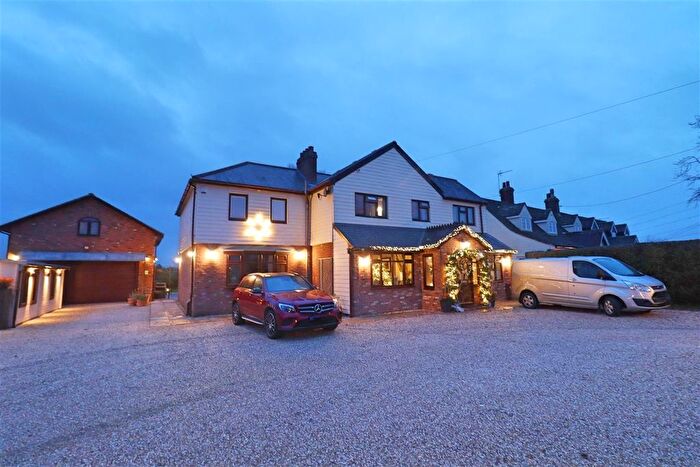 5 Bedroom Detached House For Sale In Ashes Road, Cressing, Braintree, CM77