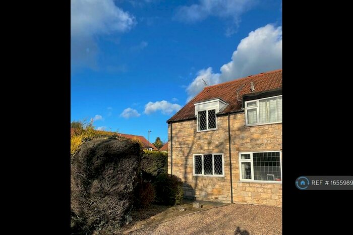 2 Bedroom End Of Terrace House To Rent In Bridge Garth, South Milford, Leeds, LS25