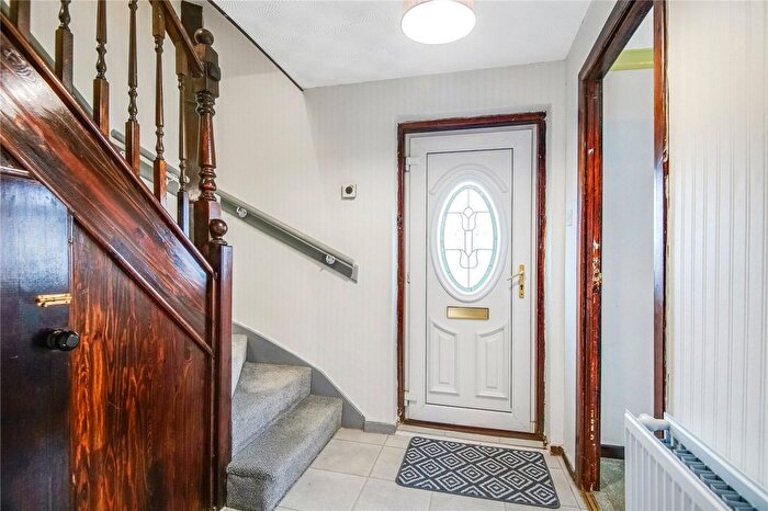 2 Bedroom Terraced House For Sale In Bardrainney Avenue, Port Glasgow, Inverclyde, PA14