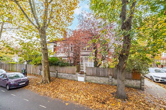 2 Bedroom Flat To Rent In Addison Grove, Chiswick, W4