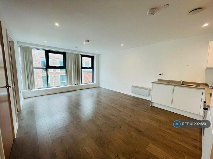 1 Bedroom Flat To Rent In Traffic Street, Nottingham, NG2